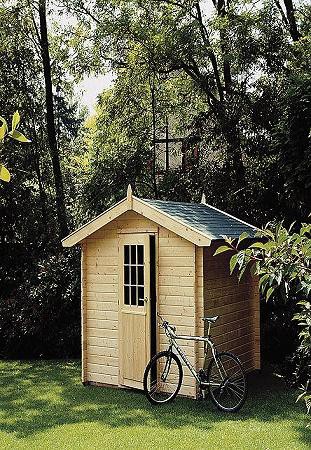 caseta pequeña en madera de pino